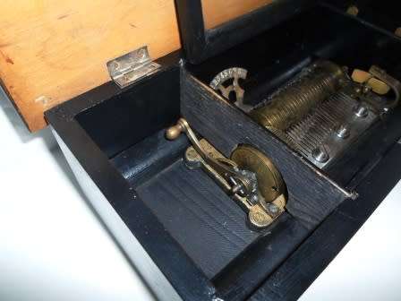 RARE!! 19TH CENTURY SWISS 8 TUNE MUSIC BOX 375mm VALUE R6500 WOW!!
