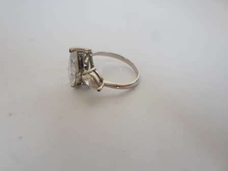 BEAUTIFUL!! LARGE STERLING SILVER CZ RING, SIZE Q  4,3g  WOW!!