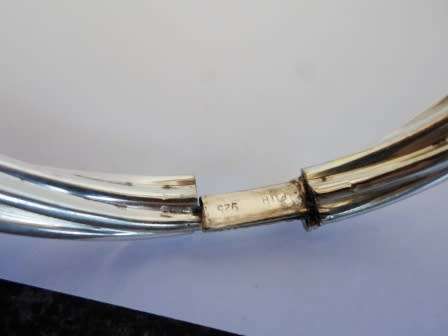 MAGNIFICENT!! CHUNKY STERLING SILVER CLIP BANGLE 25,3g  WOW!!