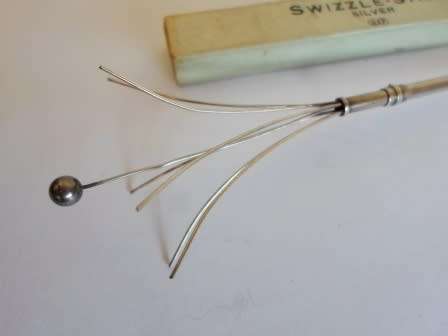 WOW!! 1921 BIRMINGHAM SILVER SWIZZLE STICK BY D&F WITH ORIGNAL BOX  4,5g   WOW!!