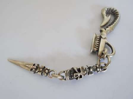 WOW!! AMAZING!! STERLING SILVER BIKERS SKULL AND SPEAR KEY CHAIN  30,7g WOW!!