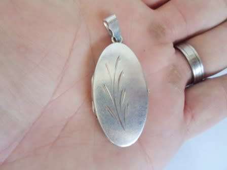 WOW!! LARGE VINTAGE STERLING SILVER LOCKET PENDANT  10,7g WOW!!