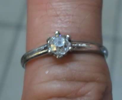 VINTAGE VILJOEN JEWELLERS 9ct WHITE GOLD +- 0,20ct OLD CUT DIAMOND RING 1,9g VALUE R3950