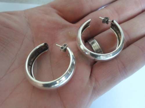 WOW!! LARGE STERLING SILVER HALF HOOP EARRINGS  8,2g  WOW!!