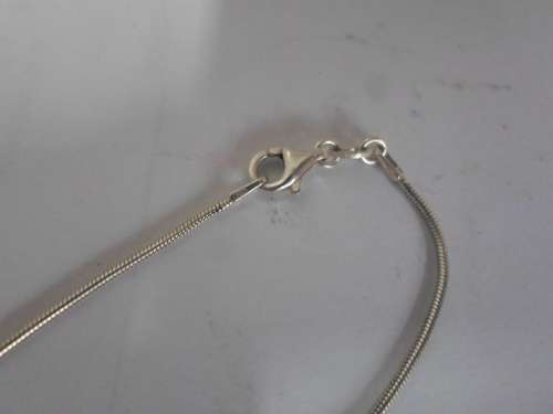 NEW LARGE STERLING SILVER PENDANT + CHAIN  MACY`S NEW YORK  13,0g  VALUE R1660