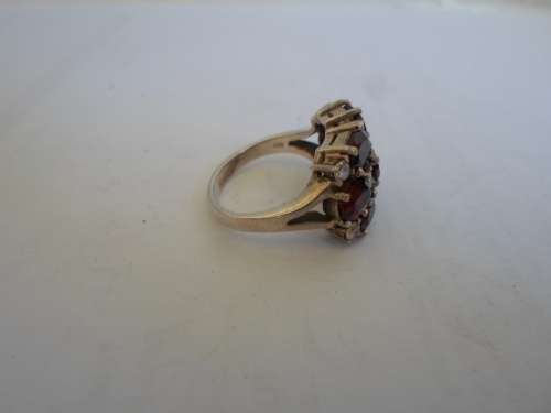 SPECTACULAR!! LARGE STERLING SILVER 2,80ct GARNET and CZ RING  6,5g WOW!