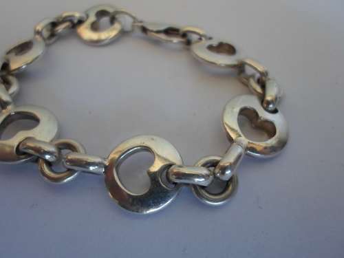 WOW!! 1999 VINTAGE TIFFANY and CO HEART LINK STERLING SILVER BRACELET   28,9g  VALUE R5500 WOW!!