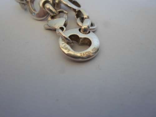 WOW!! 1999 VINTAGE TIFFANY and CO HEART LINK STERLING SILVER BRACELET   28,9g  VALUE R5500 WOW!!