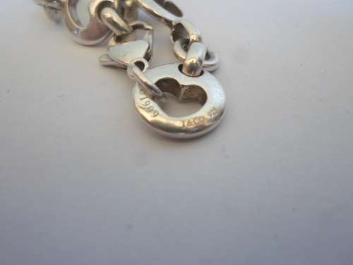WOW!! 1999 VINTAGE TIFFANY and CO HEART LINK STERLING SILVER BRACELET   28,9g  VALUE R5500 WOW!!