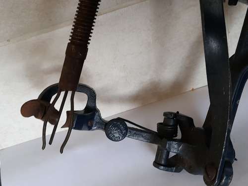 Vintage Triumph Pefra cast iron apple peeler rare wow!!