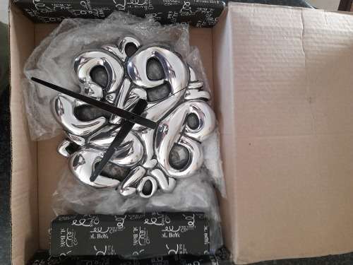 WOW!! NEW!! IN BOX CARROL BOYES NUMBERS CLOCK VALUE R1995 WOW!!