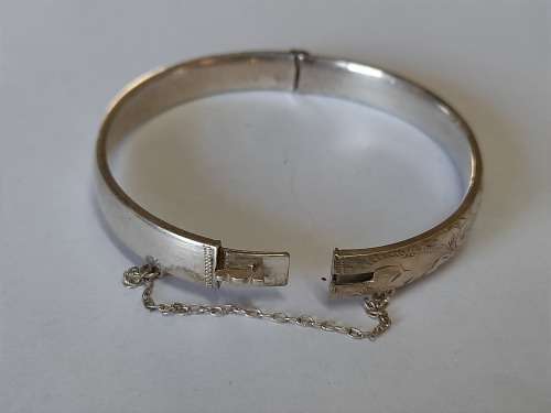 Exquisite!! 1978 London silver clip bangle by S.Ltd 10,9g wow!!