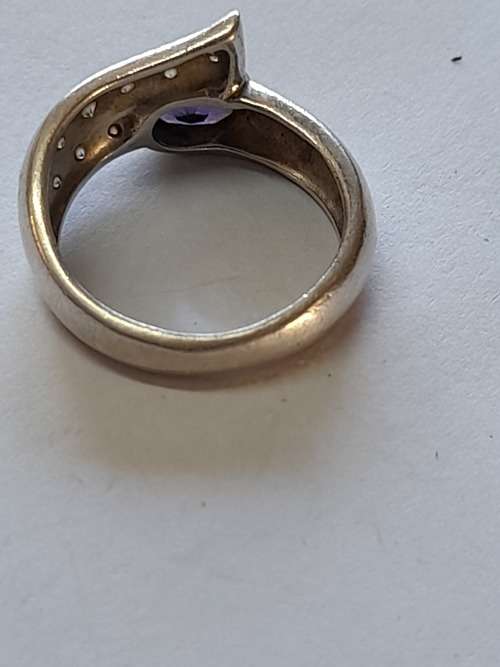 Gorgeous vintage sterling silver amethyst and cz ring  4,7g Wow!!