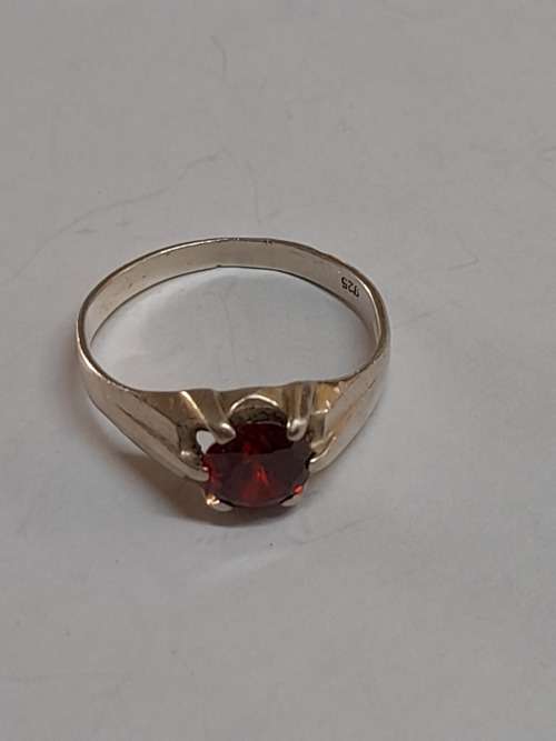 Awesome vintage sterling silver garnet ring 2,5g  Wow!!