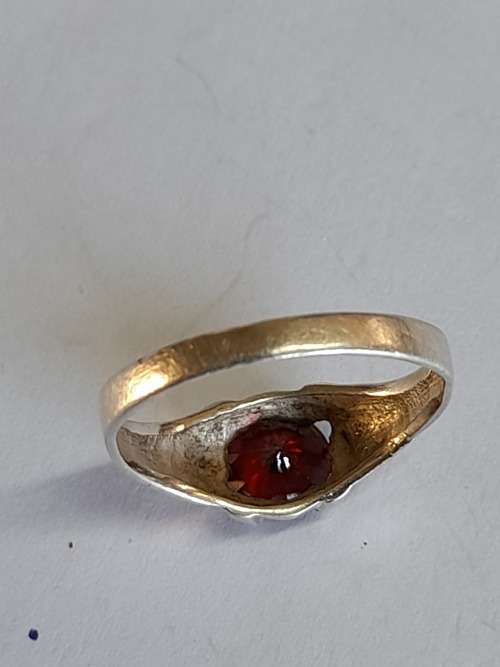 Awesome vintage sterling silver garnet ring 2,5g  Wow!!