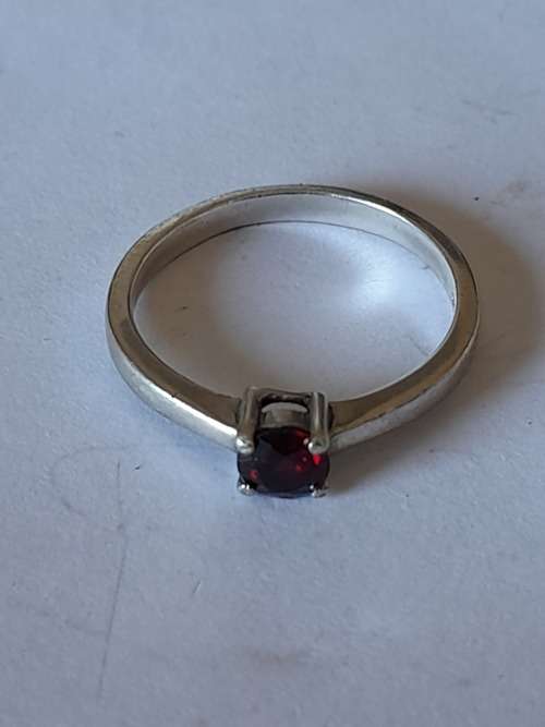 Stunning vintage sterling silver garnet ring 24 x 5mm size Q  2,6g  wow!!