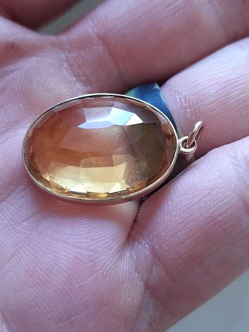 Amazing large 9ct gold 29,00ct citrine pendant 7,3g  value R3500 wow!!
