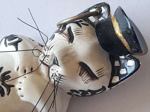 Awesome Tom`s Drag cat figurine