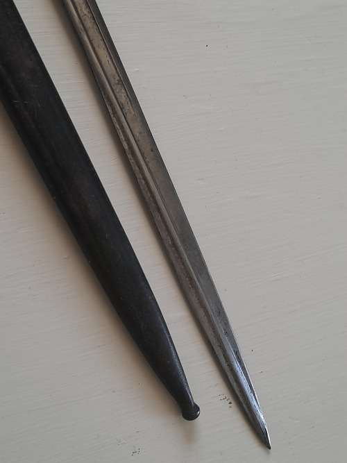 Rare Model 1898 Neuer Art bayonet , made by Erfurt in 1903 , issued to the 119.