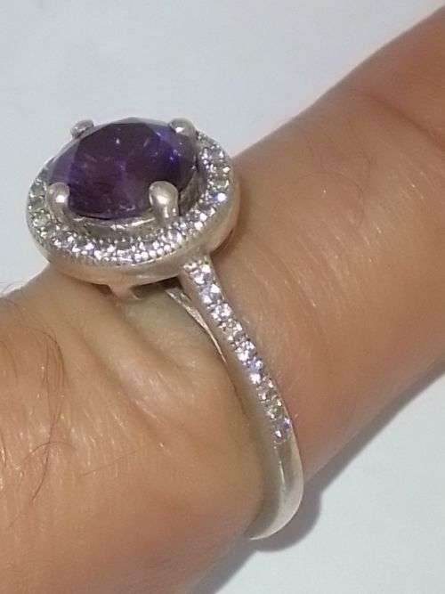 Stunning sterling silver purple stone and cz ring 3.3g size M