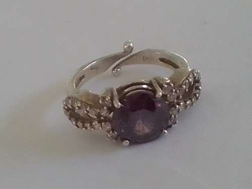 Exquisite sterling silver purple stone ring with amazing design 4,3g wow!!