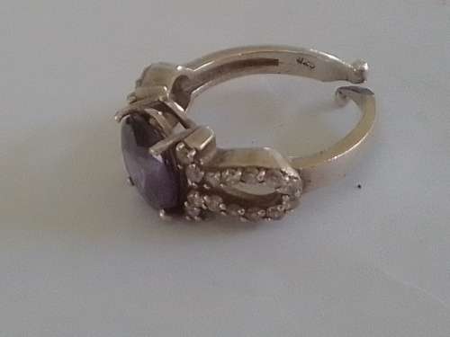 Exquisite sterling silver purple stone ring with amazing design 4,3g wow!!