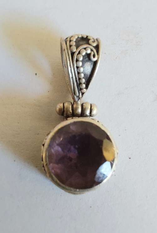 Exquisite sterling silver amethyst pendant 3,6g wow!!