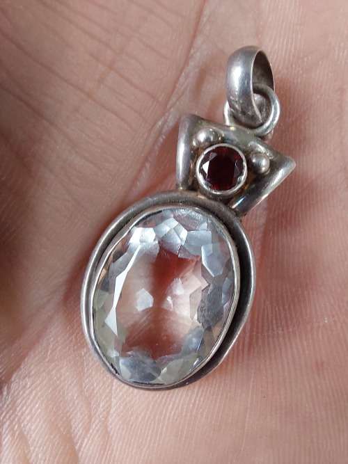 Wow large sterling silver Topaz and garnet pendant 9,90g wow!!