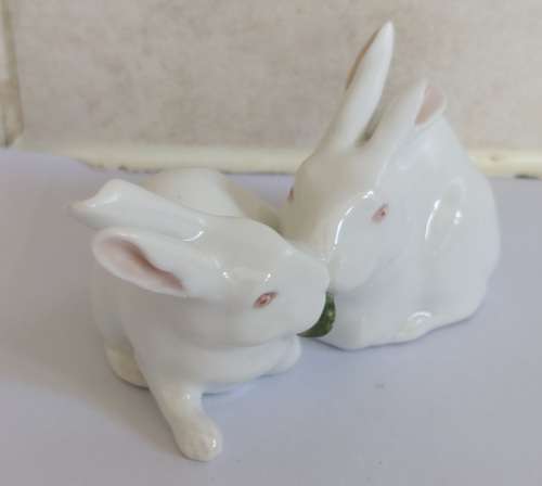 Beautiful!! Vintage Denmark Royal Copenhagen bunnies figurine Value R850