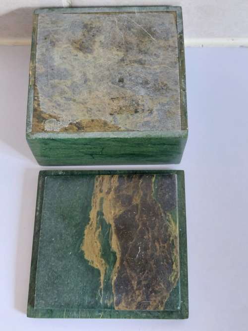 Awesome vintage Verdite stone trinket box wow!!