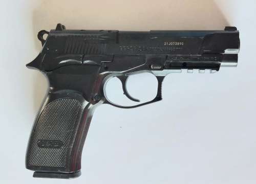 Wow!! Bersa Thunder Pro 9 CO2 air pistol 100% working!!