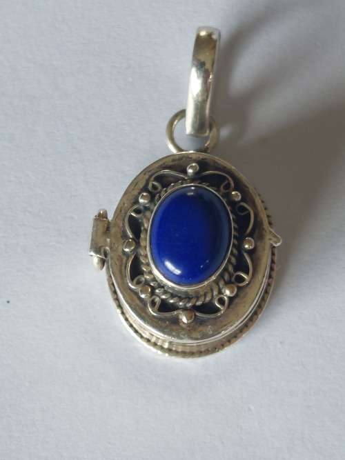 Increadible vintage sterling silver Lapis pillbox pendant 11,0g Rare Find!!