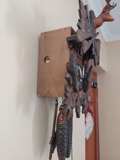 Vintage hunter cuckoo clock 100% working amazing condition!!
