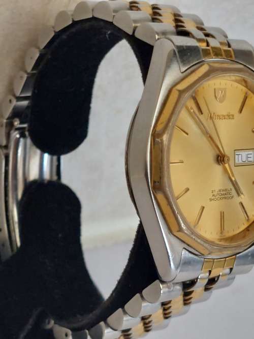 Wow!! Vintage Nivada 21 jewel automatic mens watch 100% working