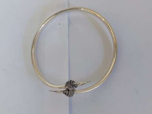 Amazing vintage crossed hands sterling silver bangle 11,1g