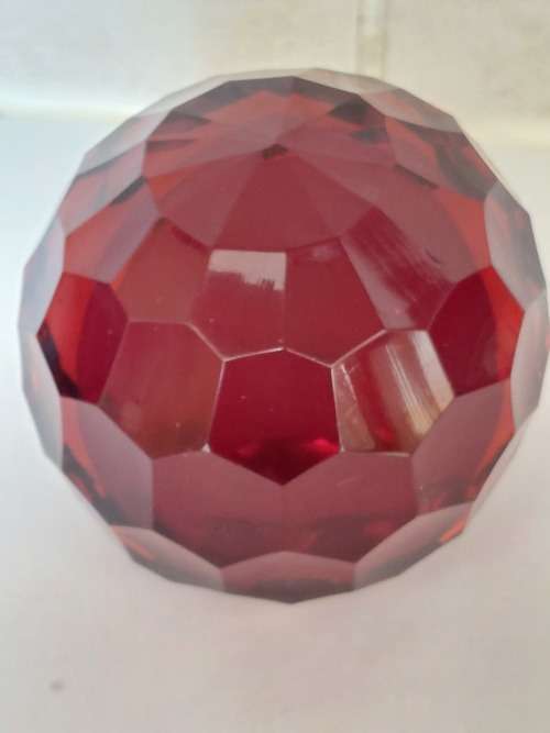 Amazing vintage faceted ruby glass paperweight STUNNER!!