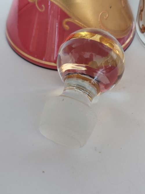 Exquisite vintage Venician glass perfume decanter & bell