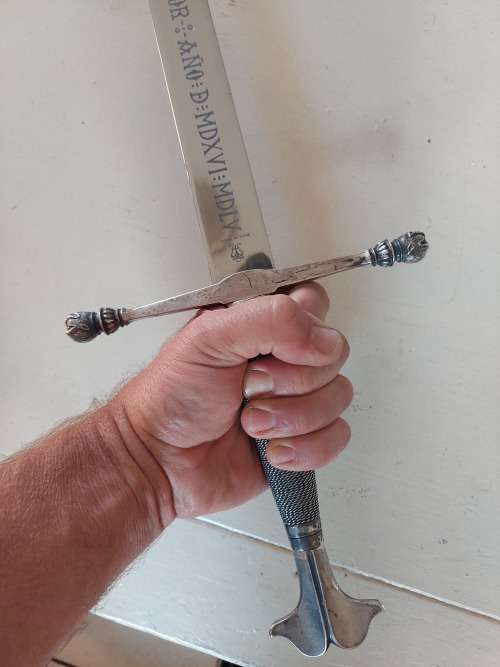 Wow!! Marto Toledo Charles V sword amazing piece Value R4500