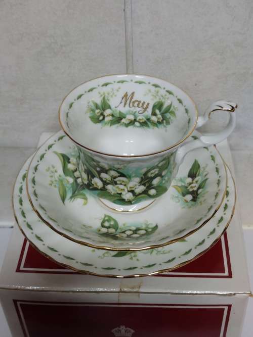 1970`s Royal Albert `May` months of the year trio mint in box Value R1200