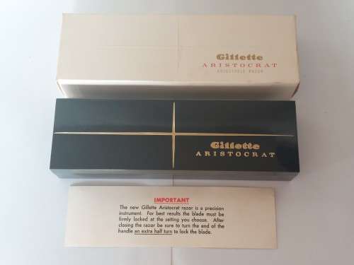 Rare!! MINT in box Gillette Aristocrat Value R7500