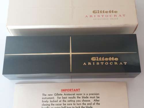 Rare!! MINT in box Gillette Aristocrat Value R7500