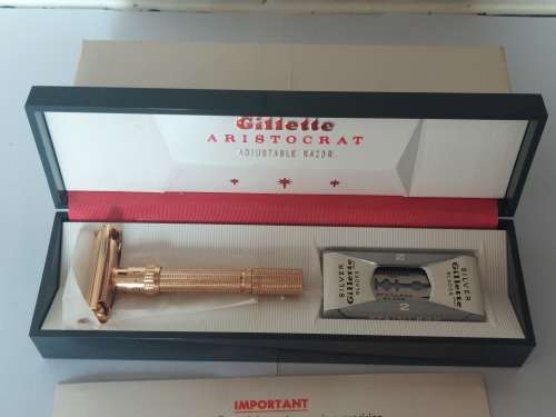 Rare!! MINT in box Gillette Aristocrat Value R7500