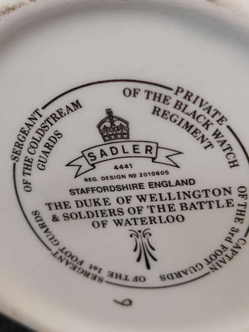 Wow!! Vintage Sadler battle of Waterloo tea pot Value R950
