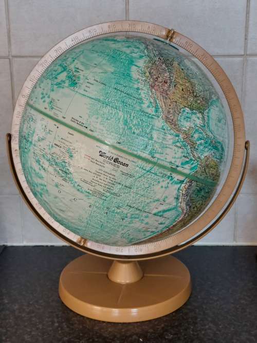 Wow!! Near Mint!! Vintage Replogle globe world ocean series globe