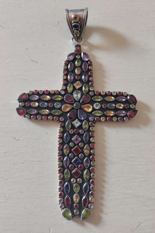 Gigantic!! 27,5cm Sterling silver cross with 161 gem stones 86,0g Value R4500