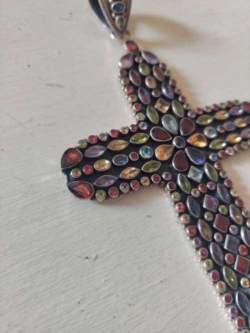 Gigantic!! 27,5cm Sterling silver cross with 161 gem stones 86,0g Value R4500