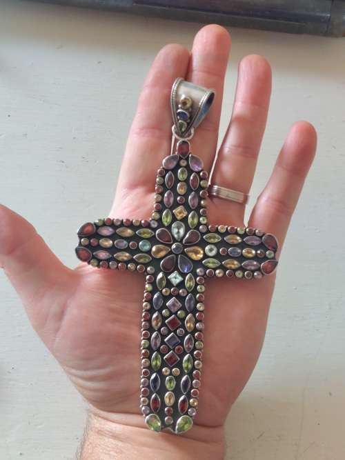 Gigantic!! 27,5cm Sterling silver cross with 161 gem stones 86,0g Value R4500