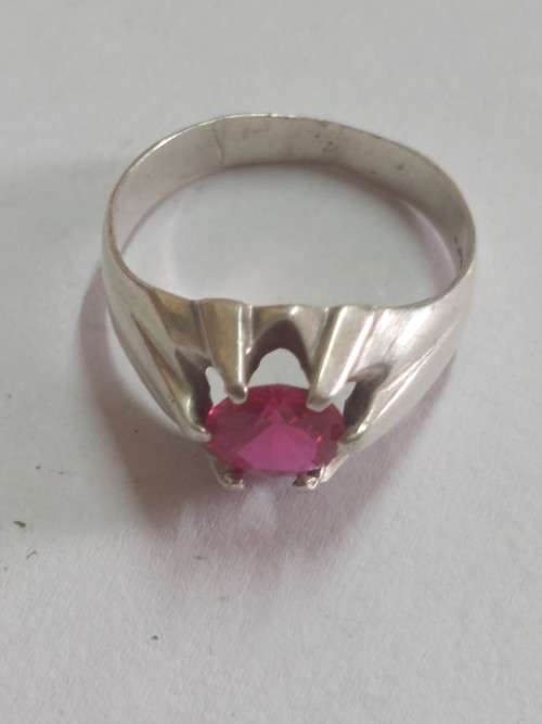 Lovely vintage sterling silver ruby ring 3,0g