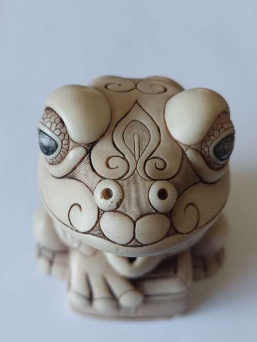 Rare!! John Biccard Phileas frog figurine wow!!