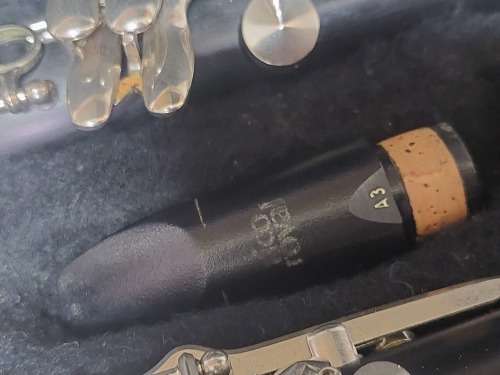 Vintage Artley 18S Clarinet in case, very good condition with reeds Value R2500